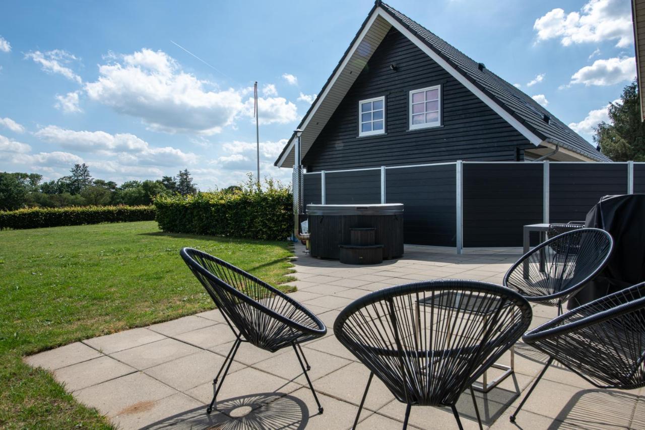 Fuglhus - Hyggelig Ferie Pa Landet Villa Rodekro Exterior photo